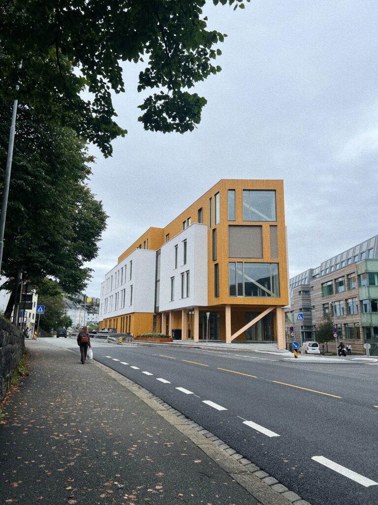 Bilde av Krohnen sett fra Michael Krohns gate